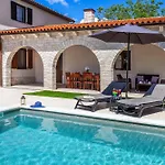 Casa Mia